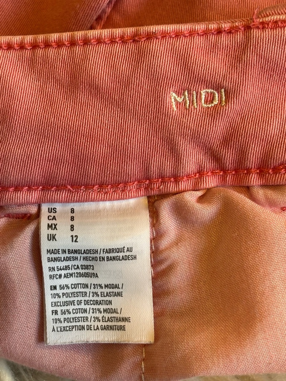 American Eagle Midi Super Stretch Pink Shorts Size 8 EUC - Picture 7 of 7